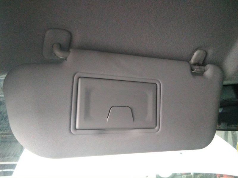 Recambio de parasol izquierdo para mazda 3 berlina (bk) referencia OEM IAM   