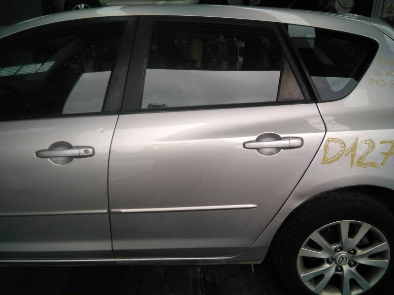 Recambio de puerta trasera izquierda para mazda 3 berlina (bk) referencia OEM IAM   