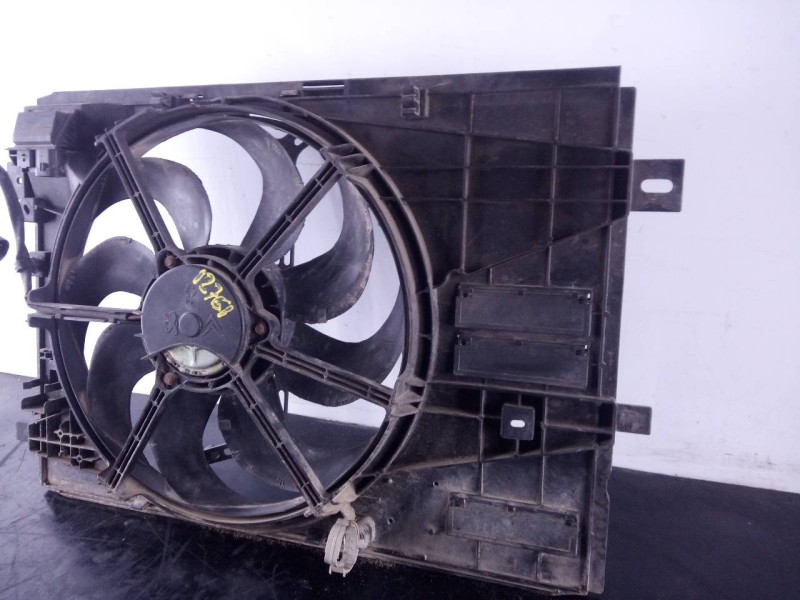 Recambio de electroventilador para peugeot 3008 suv referencia OEM IAM 9806313580  
