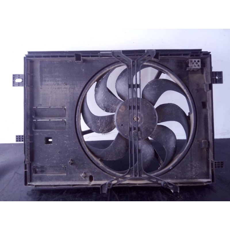 Recambio de electroventilador para peugeot 3008 suv referencia OEM IAM 9806313580  