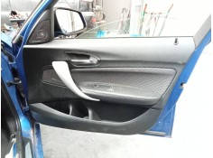 GUARNECIDO PUERTA DELANTERA DERECHA 