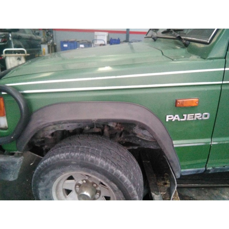 Recambio de aleta delantera izquierda para mitsubishi montero (l040) referencia OEM IAM   