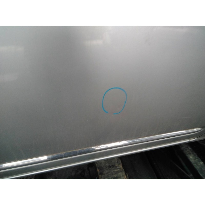 Recambio de puerta delantera derecha para kia carens (un) referencia OEM IAM   