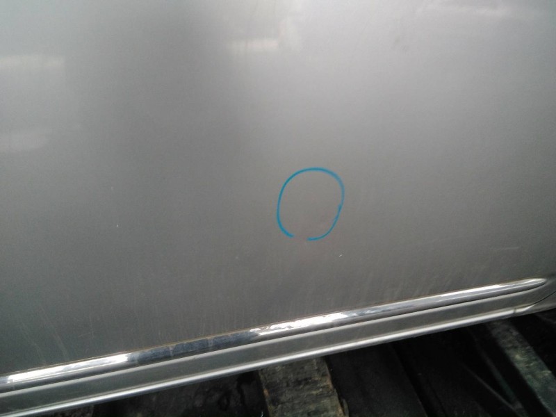 Recambio de puerta delantera derecha para kia carens (un) referencia OEM IAM   