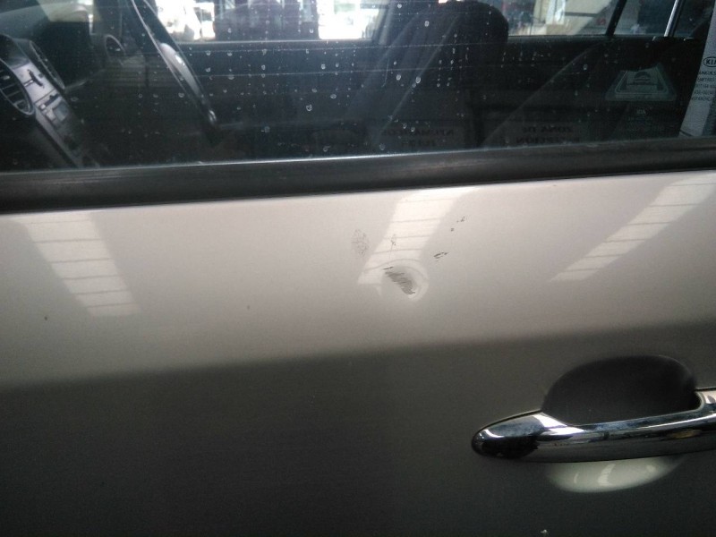 Recambio de puerta delantera izquierda para kia carens (un) referencia OEM IAM   