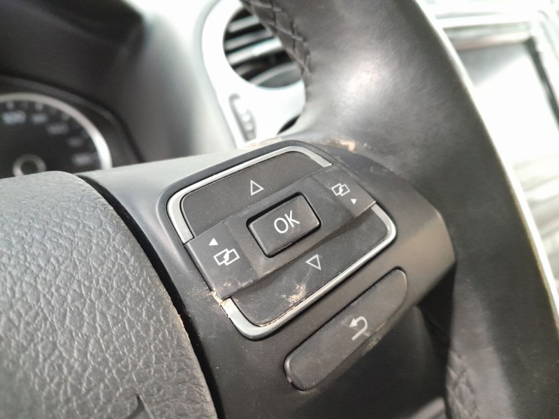 Recambio de volante para volkswagen tiguan trend referencia OEM IAM   