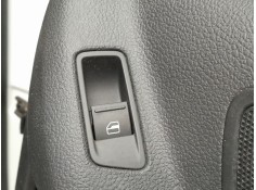 MANDO ELEVALUNAS TRASERO DERECHO 