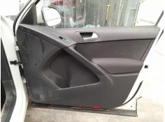 GUARNECIDO PUERTA DELANTERA DERECHA 