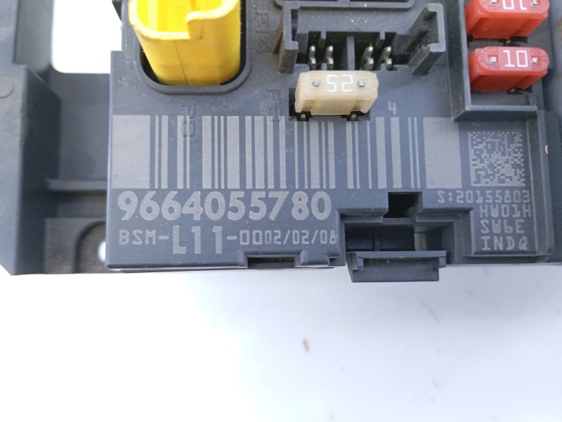Recambio de caja reles / fusibles para peugeot 307 break / sw (s1) 1.6 hdi referencia OEM IAM 9664055780  