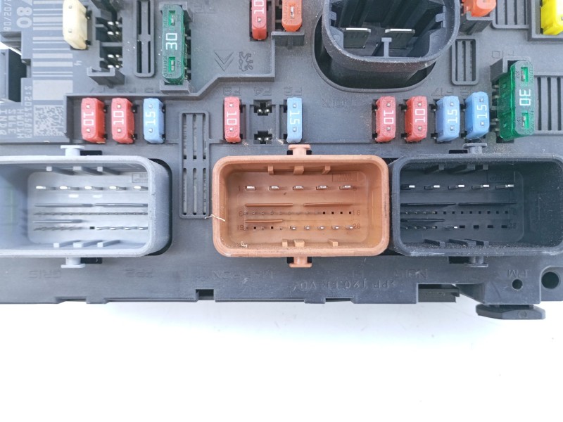 Recambio de caja reles / fusibles para peugeot 307 break / sw (s1) 1.6 hdi referencia OEM IAM 9664055780  
