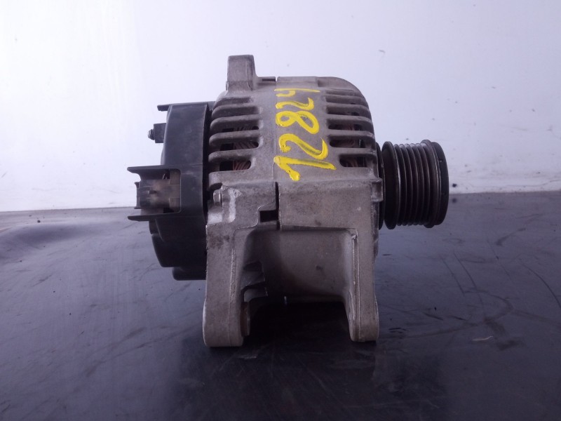 Recambio de alternador para nissan micra (k12e) acenta referencia OEM IAM   