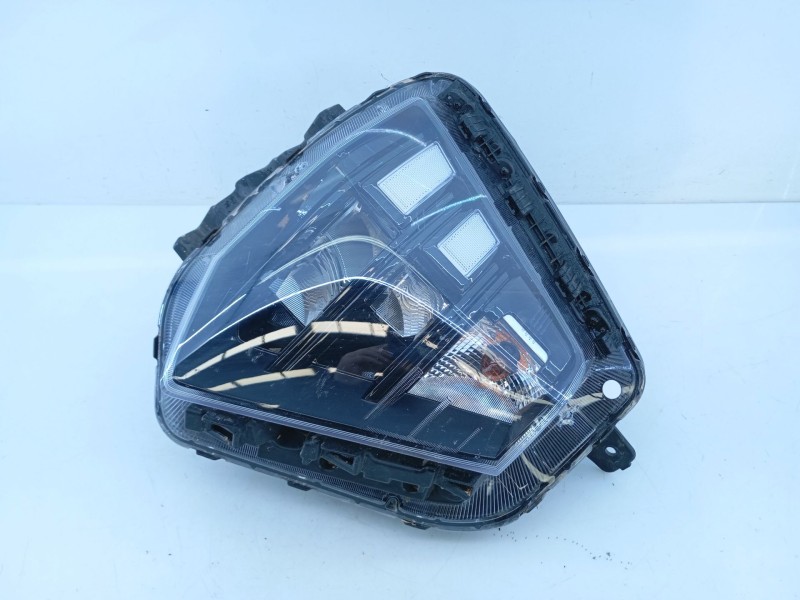 Recambio de faro izquierdo xenon para hyundai kona 2 1.0 tgdi referencia OEM IAM XB3K356  
