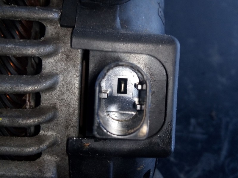 Recambio de alternador para bmw serie 2 active tourer (f45) active referencia OEM IAM 7640131-03  