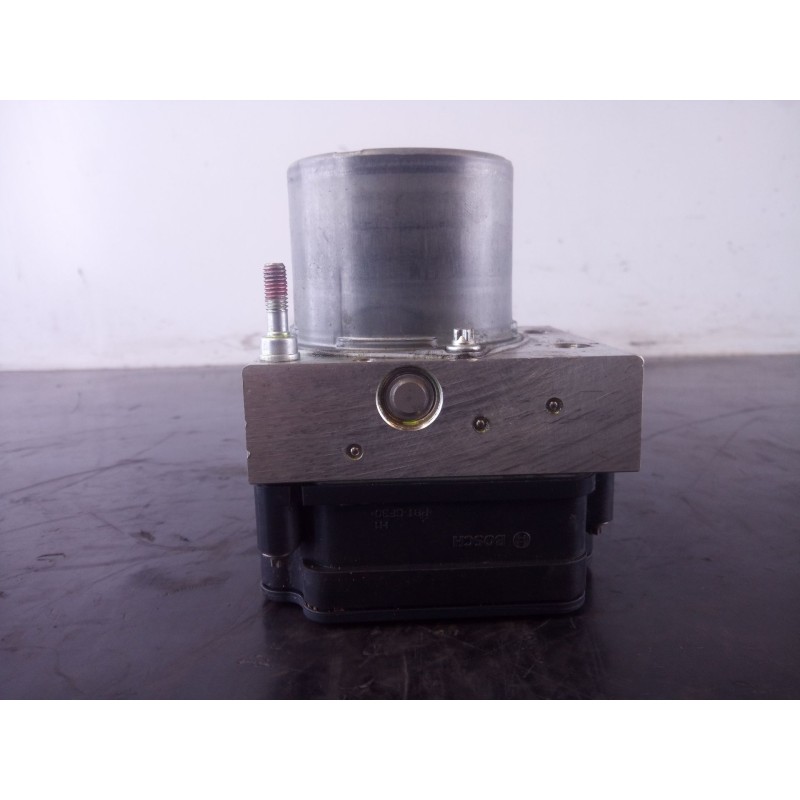 Recambio de abs para toyota auris active referencia OEM IAM 4454002520  