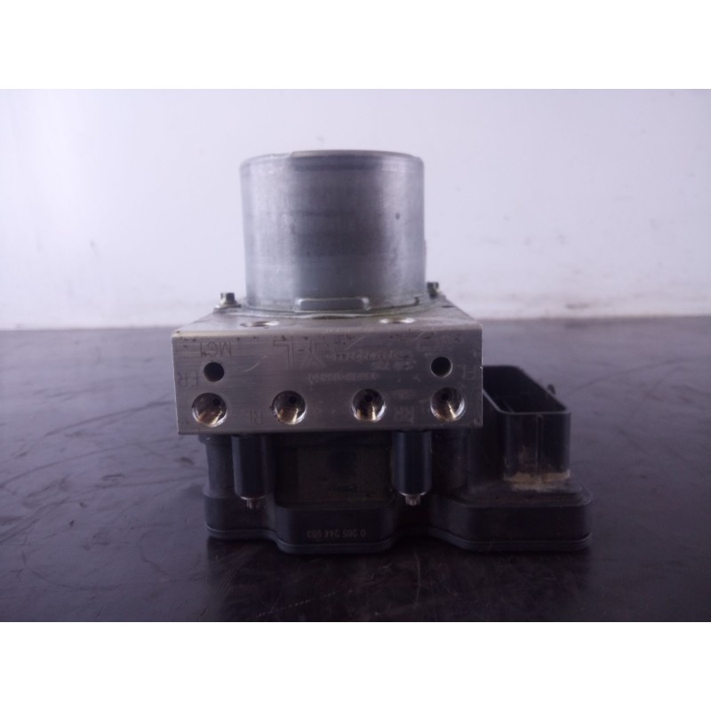 Recambio de abs para toyota auris active referencia OEM IAM 4454002520  