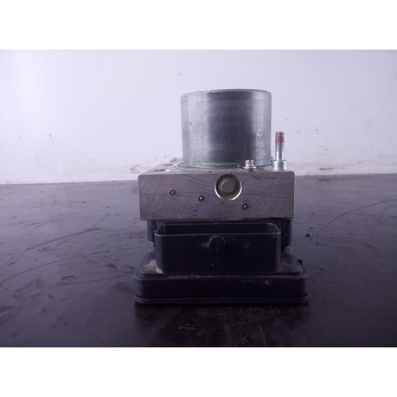 Recambio de abs para toyota auris active referencia OEM IAM 4454002520  