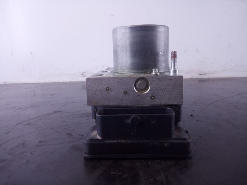 Recambio de abs para toyota auris active referencia OEM IAM 4454002520  