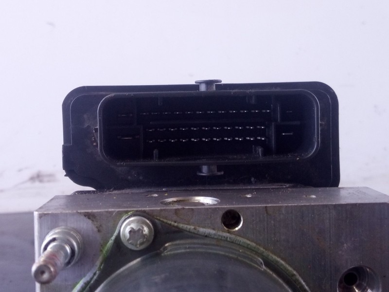 Recambio de abs para toyota auris active referencia OEM IAM 4454002520  