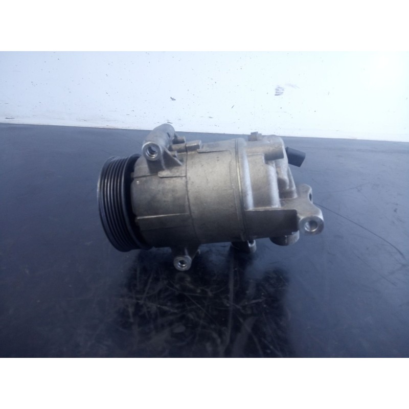 Recambio de compresor aire acondicionado para audi a4 berlina (8e) 2.0 tdi referencia OEM IAM TSP015599T  