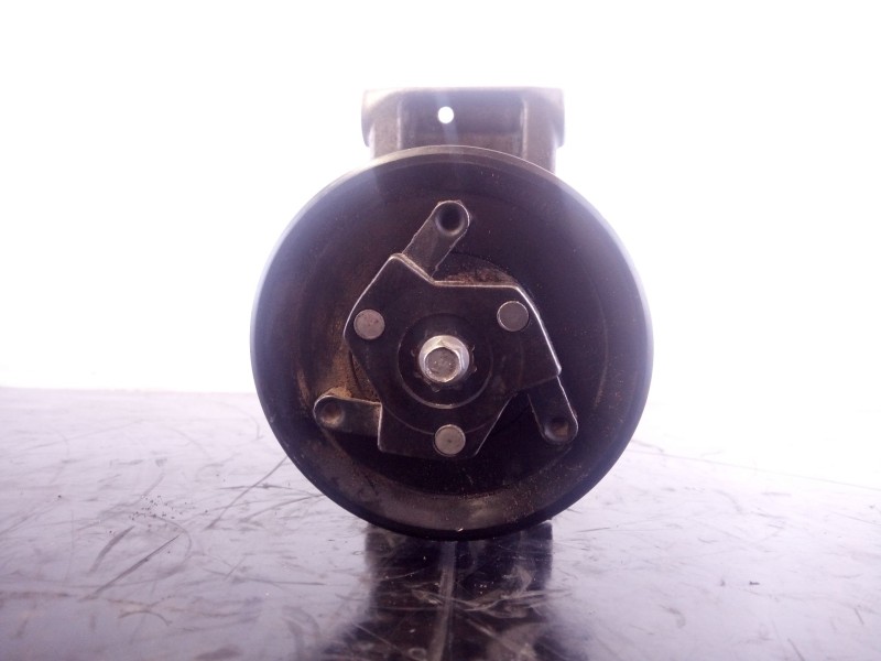 Recambio de compresor aire acondicionado para audi a4 berlina (8e) 2.0 tdi referencia OEM IAM TSP015599T  