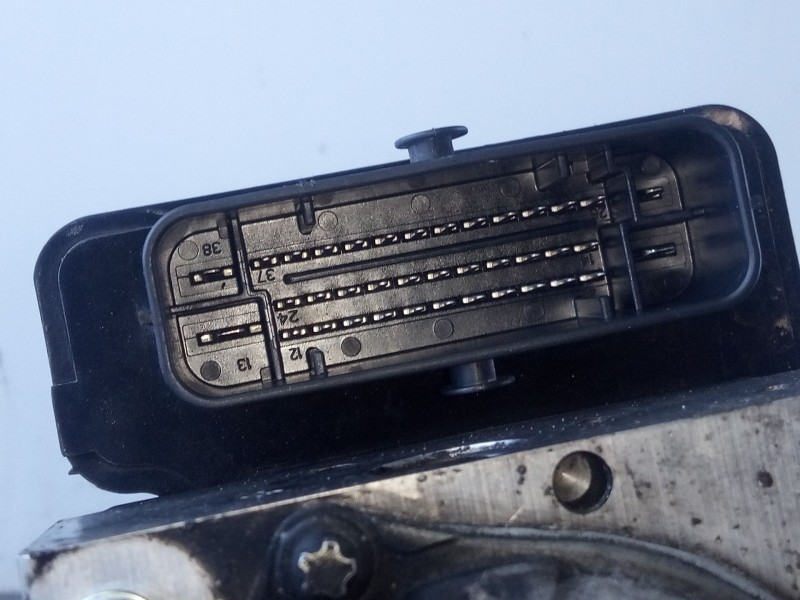 Recambio de abs para renault kadjar limited referencia OEM IAM 476601356R  