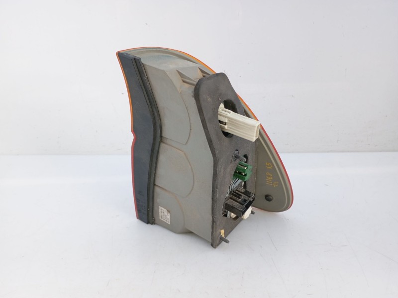 Recambio de piloto trasero izquierdo para bmw x5 (e53) 3.0i referencia OEM IAM 6321715838705  