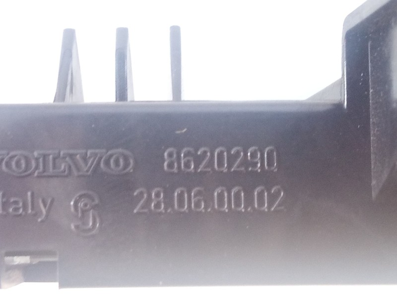 Recambio de luz central de freno para volvo v50 familiar 2.0 d kinetic referencia OEM IAM 8620290  