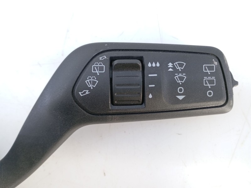 Recambio de mando limpia para ford focus st-line referencia OEM IAM GN1517A553AD  