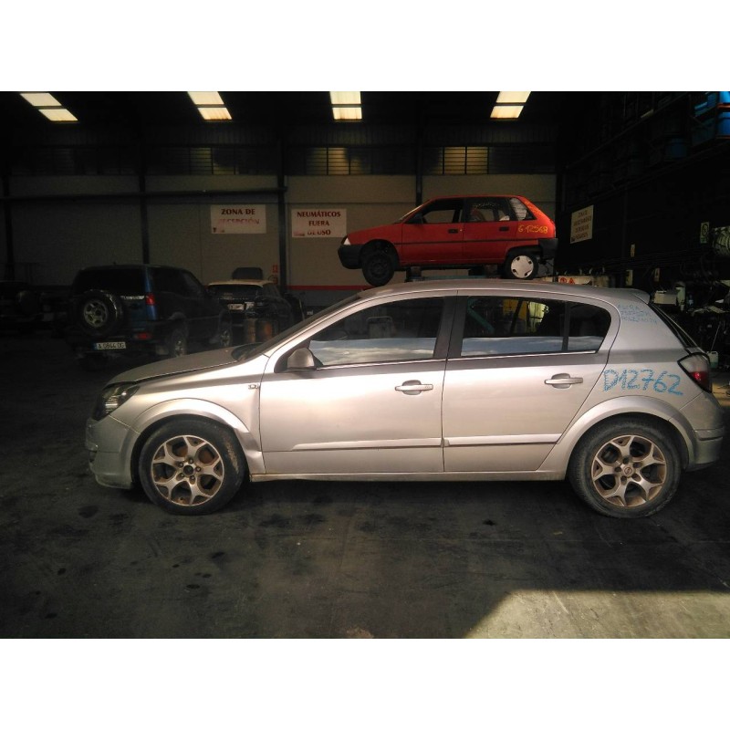 opel astra h berlina del año 2005