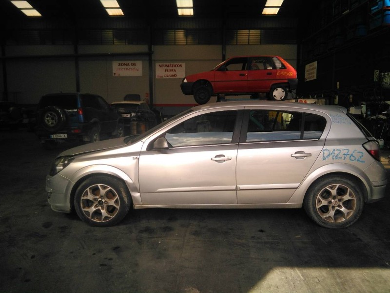 opel astra h berlina del año 2005