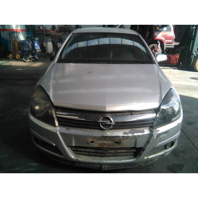 opel astra h berlina del año 2005