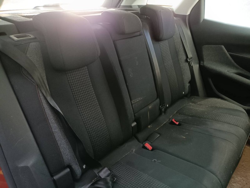 peugeot 3008 del año 2018