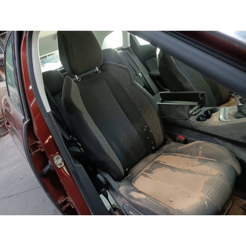 peugeot 3008 del año 2018