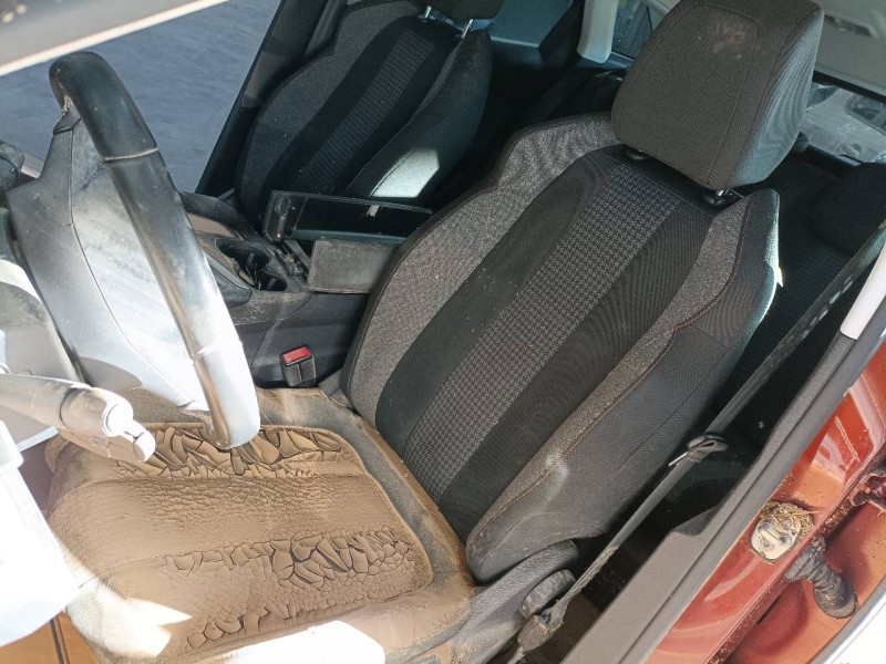 peugeot 3008 del año 2018