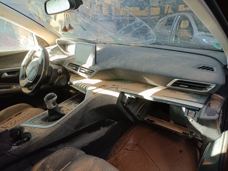 peugeot 3008 del año 2018