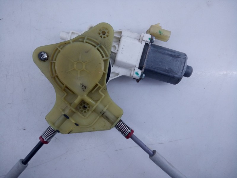 Recambio de elevalunas delantero derecho para chrysler jeep compass limited referencia OEM IAM 0130822277  