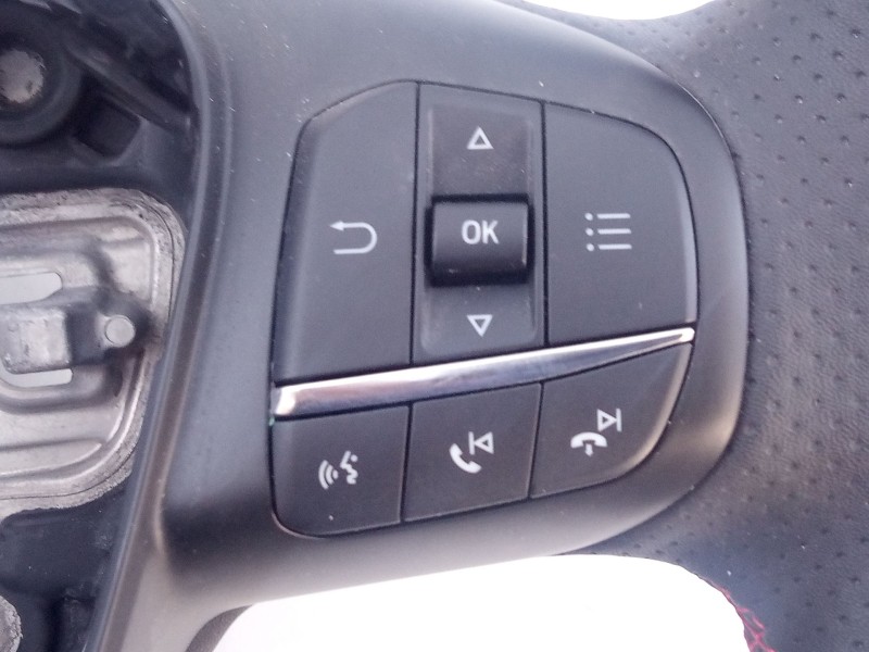 Recambio de volante para ford focus st-line referencia OEM IAM   