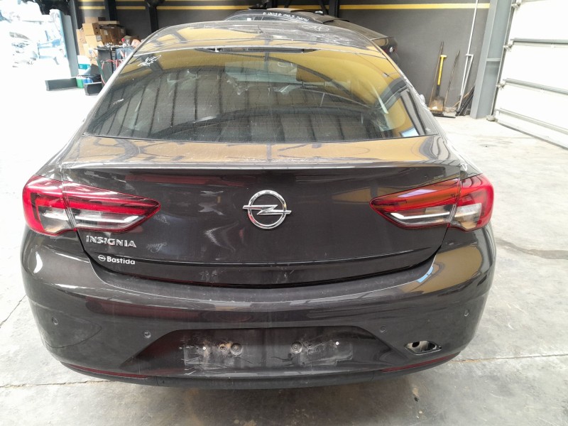 opel insignia del año 2020