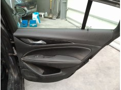 GUARNECIDO PUERTA TRASERA DERECHA 