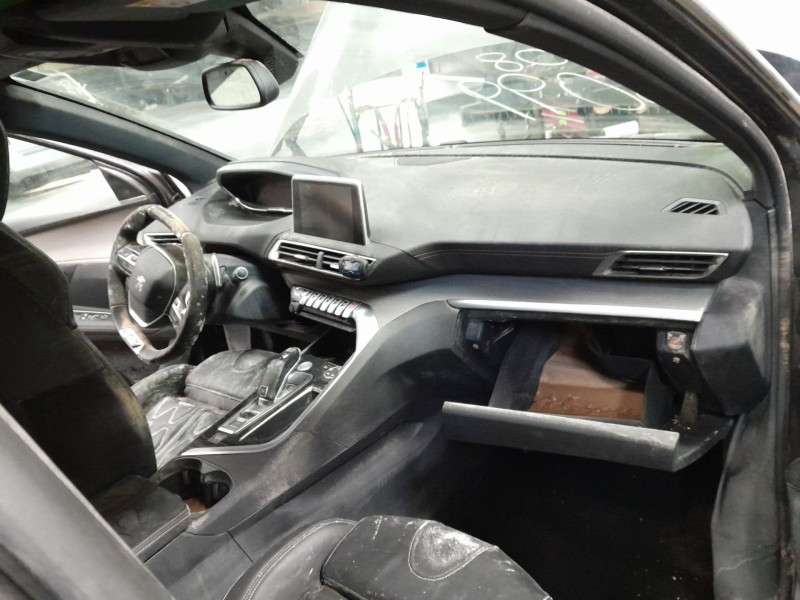 peugeot 3008 ii van gt del año 2018