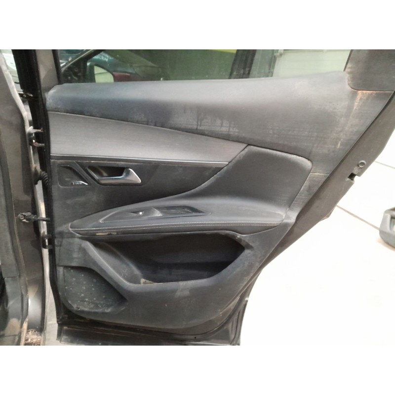 Recambio de guarnecido puerta trasera derecha para peugeot 3008 ii van gt 3008 gt referencia OEM IAM   