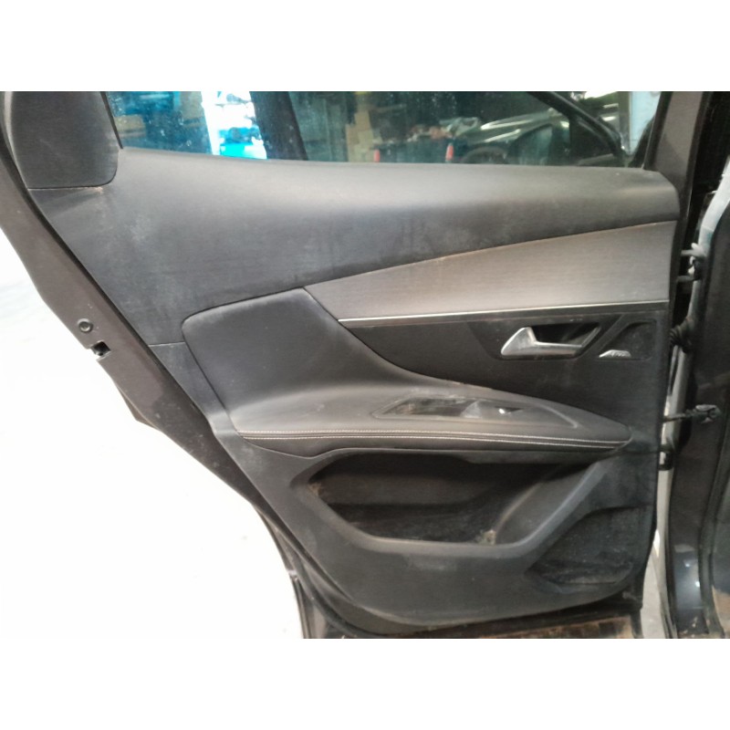 Recambio de guarnecido puerta trasera izquierda para peugeot 3008 ii van gt 3008 gt referencia OEM IAM   