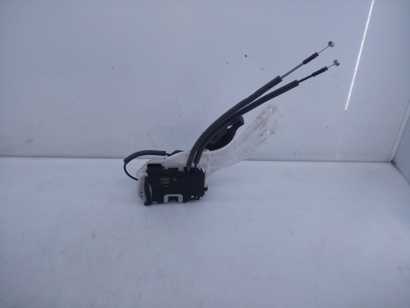 Recambio de cerradura puerta trasera izquierda para hyundai ix35 classic 2wd referencia OEM IAM   