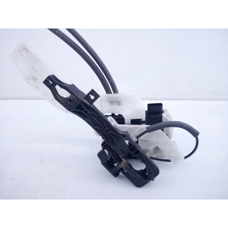 Recambio de cerradura puerta trasera izquierda para hyundai ix35 classic 2wd referencia OEM IAM   