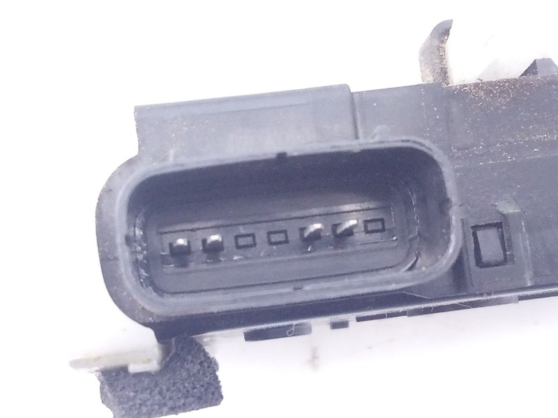 Recambio de cerradura puerta trasera izquierda para hyundai ix35 classic 2wd referencia OEM IAM   