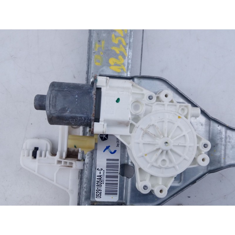Recambio de elevalunas delantero izquierdo para chrysler jeep patriot limited referencia OEM IAM 05291805AA-C  
