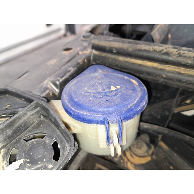 Recambio de deposito limpia para peugeot 3008 ii van gt 3008 gt referencia OEM IAM   