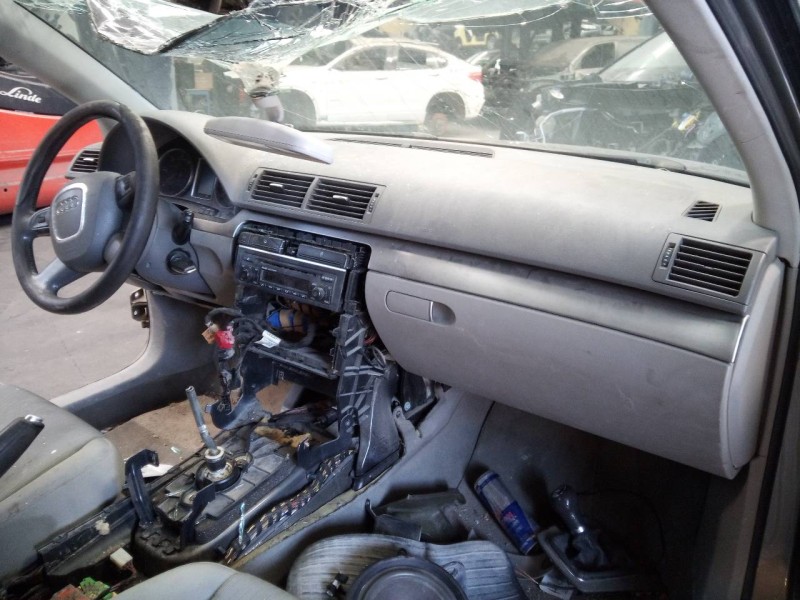 audi a4 berlina (8e) del año 2005