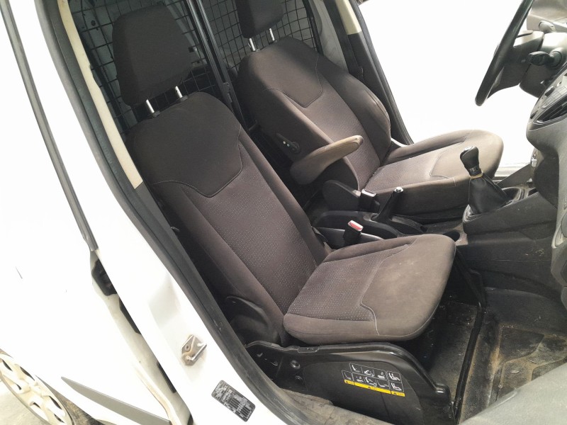 ford transit courier del año 2014