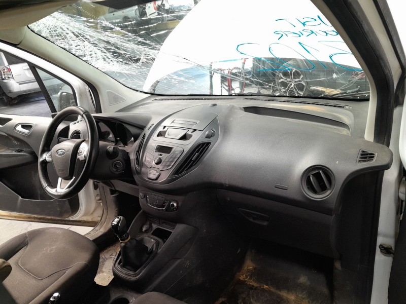 ford transit courier del año 2014